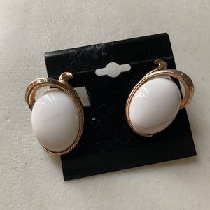 Trifari vintage clip on earrings with acrylic whit